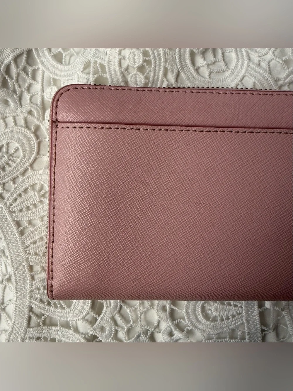 Kate Spade Hawaii Exclusive Hibiscus Zip Around Wallet